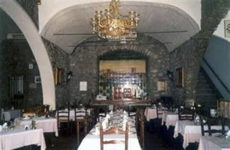 Hotel Fonda Siques Besalú المظهر الخارجي الصورة